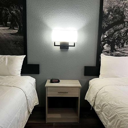 מלון Super 8 By Wyndham Rosenberg Tx מראה חיצוני תמונה